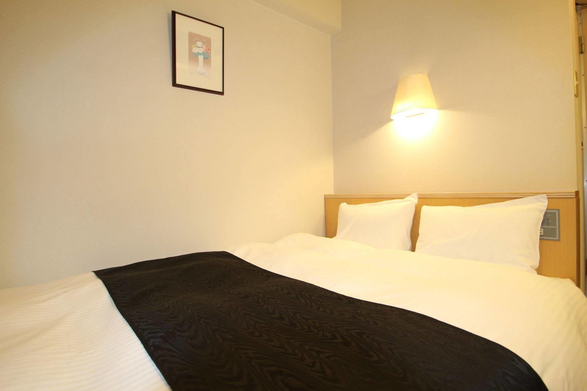 Apa Hotel Tonami Ekimae Eksteriør bilde